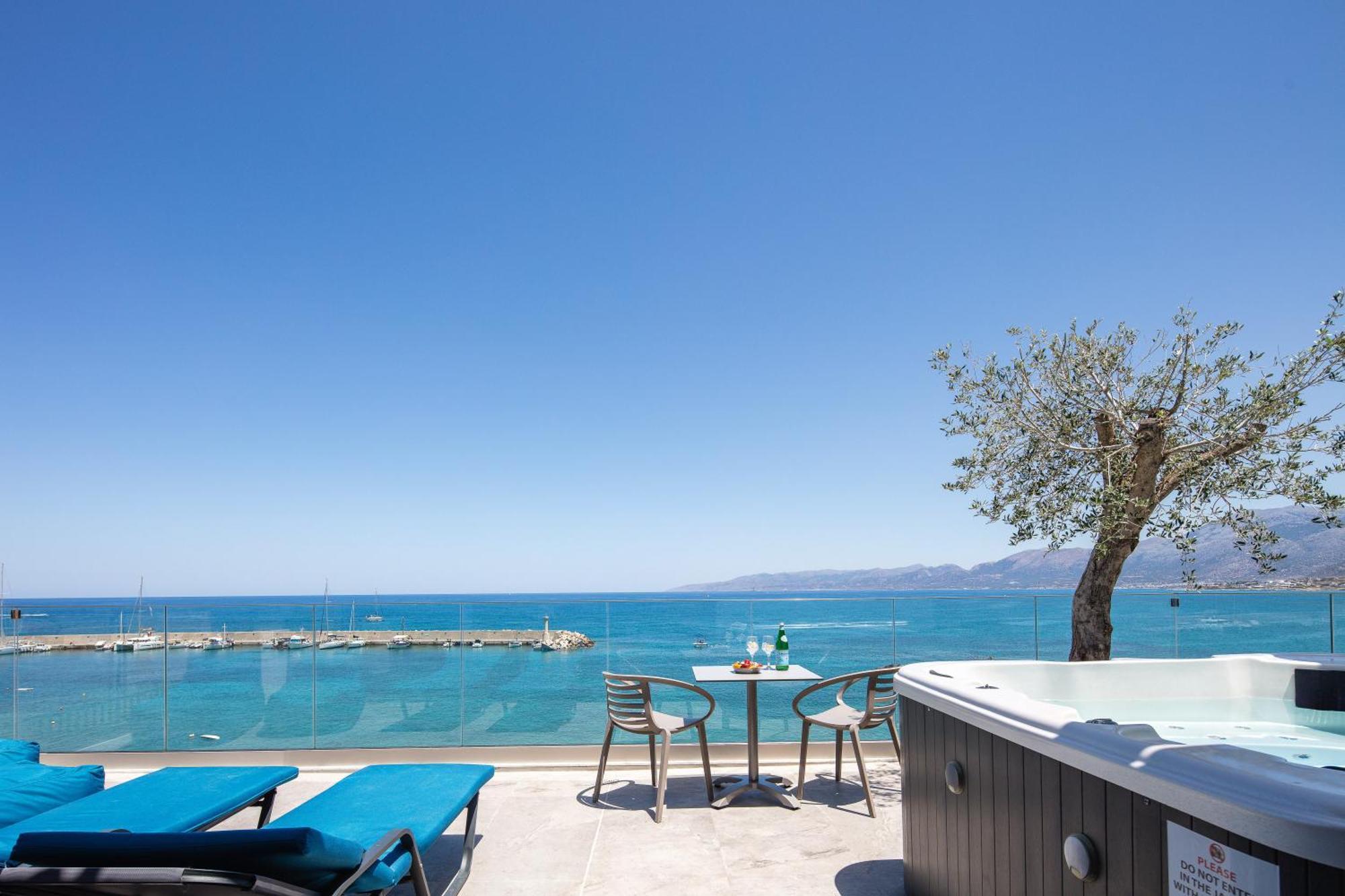 Skipper Beachfront Suites Hersonissos  Ngoại thất bức ảnh